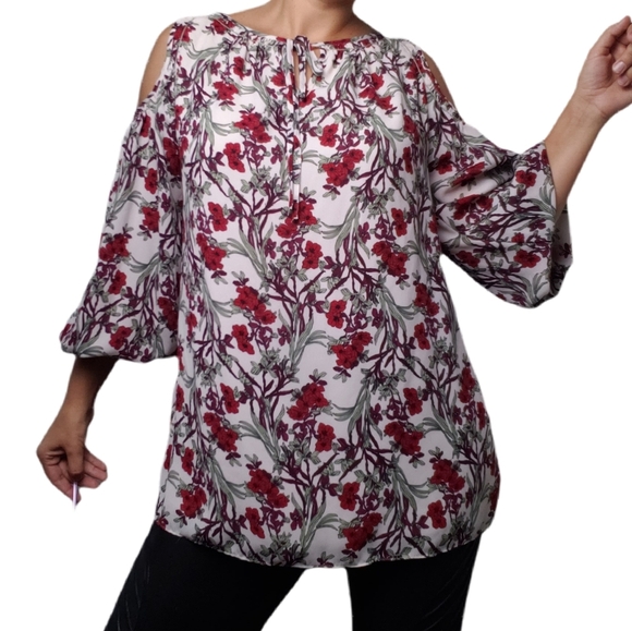 3 for 30$🔥Max Edition Floral Cold Shoulder tunic - Picture 1 of 15